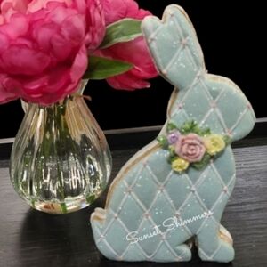 Blue Iced Gingerbread Easter Bunnny Cookie White lattice Resin Figure Decor New